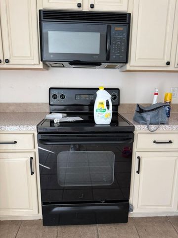 11537 DECLARATION DRIVE, Tampa, FL 33635
