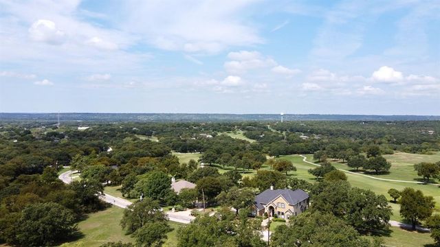 402 HALF MOON Way, Runaway Bay, TX 76426