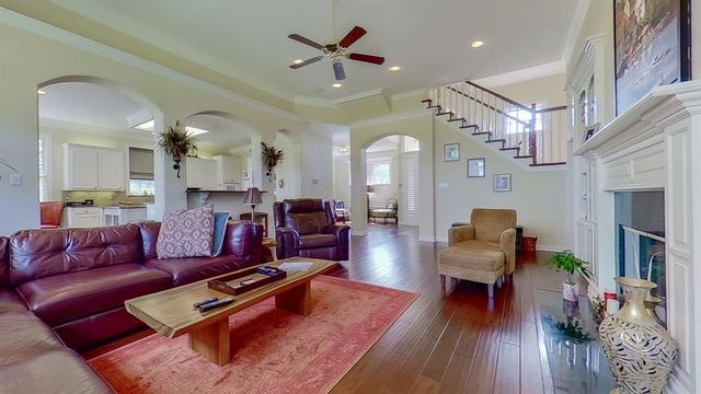 402 HALF MOON Way, Runaway Bay, TX 76426