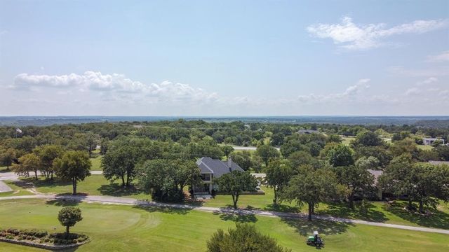 402 HALF MOON Way, Runaway Bay, TX 76426