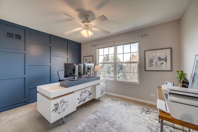 201 Dorset Avenue 201, Oswego, IL 60543