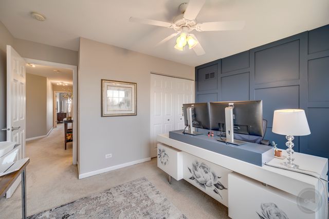 201 Dorset Avenue 201, Oswego, IL 60543