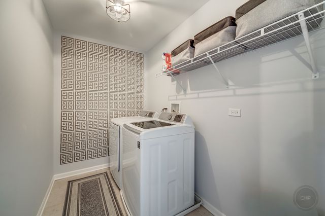 201 Dorset Avenue 201, Oswego, IL 60543