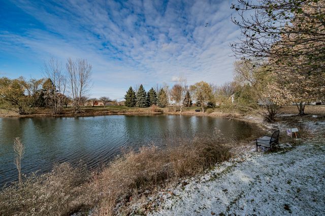 201 Dorset Avenue 201, Oswego, IL 60543