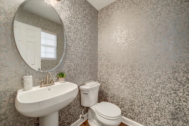 201 Dorset Avenue 201, Oswego, IL 60543