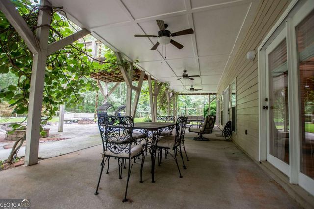 1530 Roopville Veal Road, Roopville, GA 30170