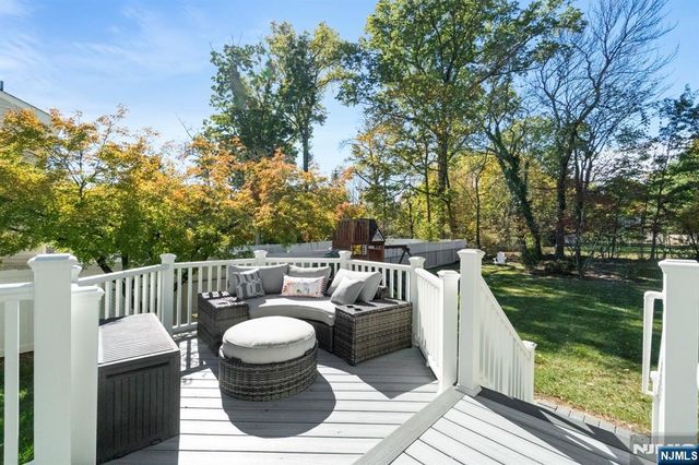 24 Harrison Place, Livingston, NJ 07039