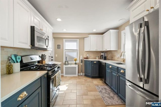 24 Harrison Place, Livingston, NJ 07039