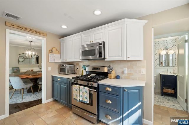 24 Harrison Place, Livingston, NJ 07039