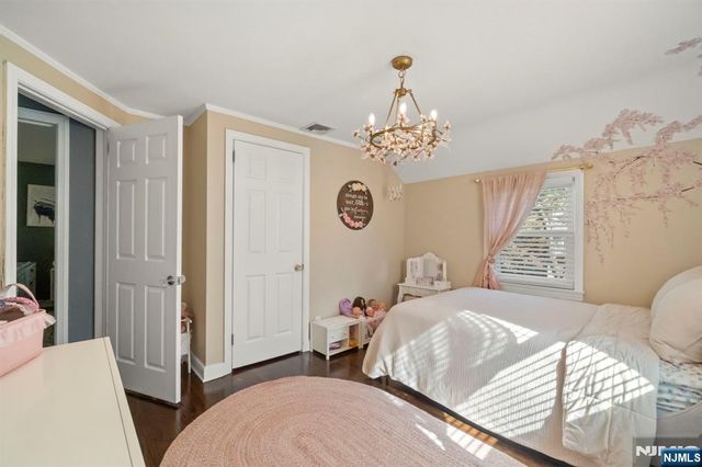 24 Harrison Place, Livingston, NJ 07039