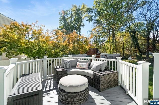 24 Harrison Place, Livingston, NJ 07039