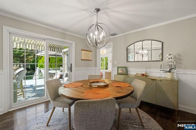 24 Harrison Place, Livingston, NJ 07039