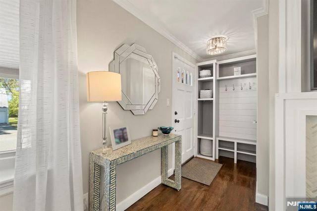 24 Harrison Place, Livingston, NJ 07039