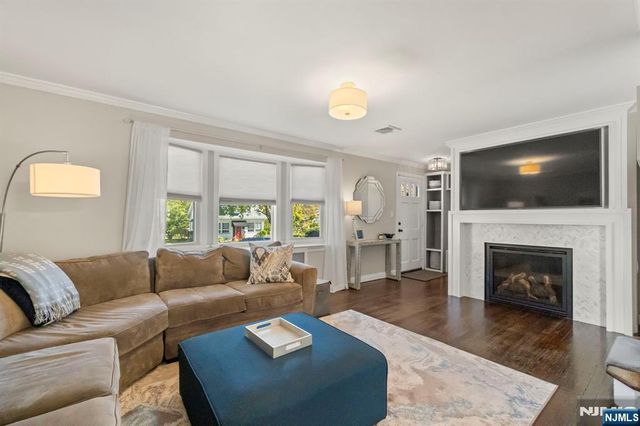 24 Harrison Place, Livingston, NJ 07039