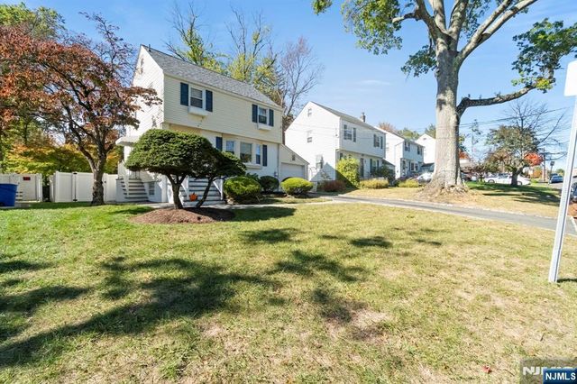 24 Harrison Place, Livingston, NJ 07039