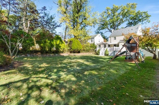 24 Harrison Place, Livingston, NJ 07039