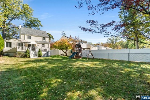 24 Harrison Place, Livingston, NJ 07039