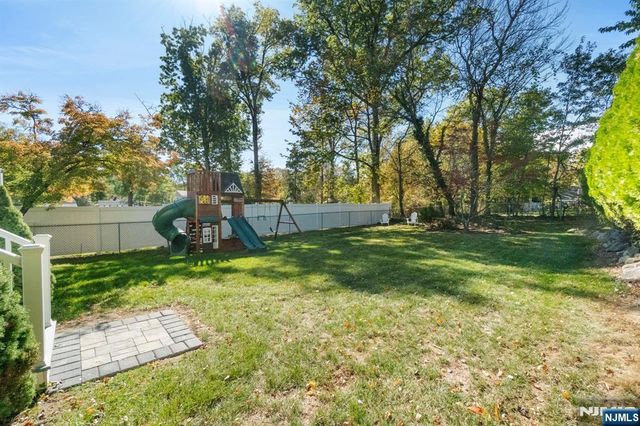 24 Harrison Place, Livingston, NJ 07039