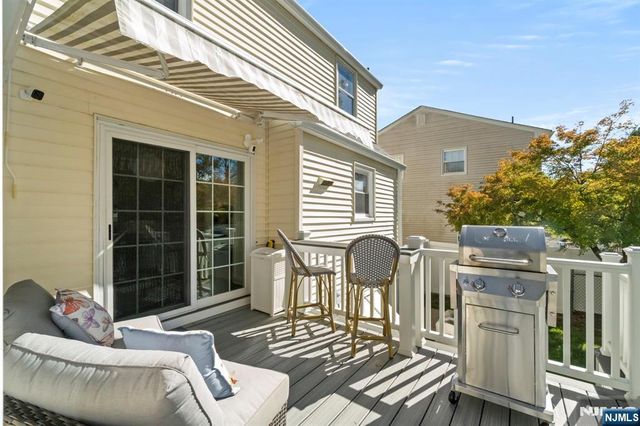 24 Harrison Place, Livingston, NJ 07039