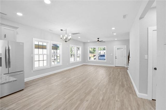 5036 Queen ST, Chesapeake, VA 23321