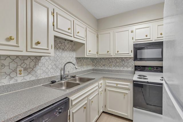 764 Fox Ridge Dr, Brentwood, TN 37027