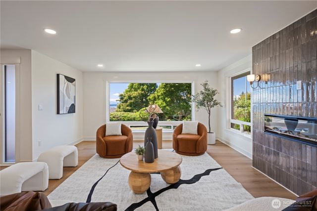 12744 8th Avenue NW, Seattle, WA 98177