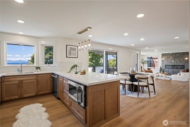 12744 8th Avenue NW, Seattle, WA 98177