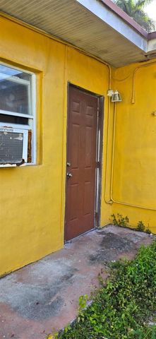 112 Newton Road, West Park, FL 33023