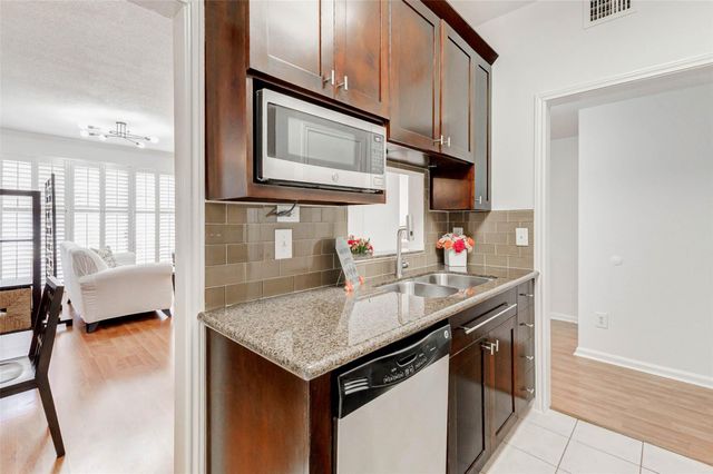 2475 Underwood Street 290, Houston, TX 77030