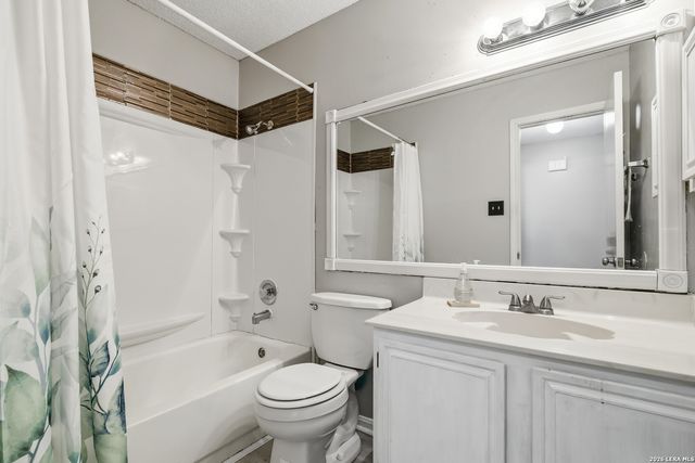 6315 Candlecrest Ct, San Antonio, TX 78244