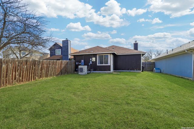 6315 Candlecrest Ct, San Antonio, TX 78244