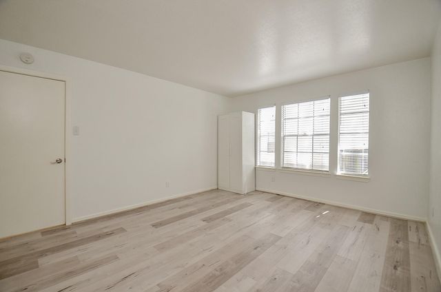 2333 Bering Drive 123, Houston, TX 77057
