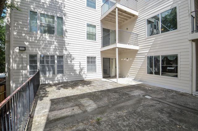 2333 Bering Drive 123, Houston, TX 77057