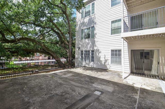 2333 Bering Drive 123, Houston, TX 77057