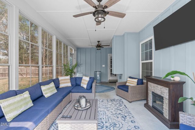 640 Lone Pine Loop, Fuquay Varina, NC 27526