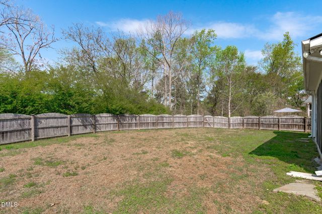 640 Lone Pine Loop, Fuquay Varina, NC 27526