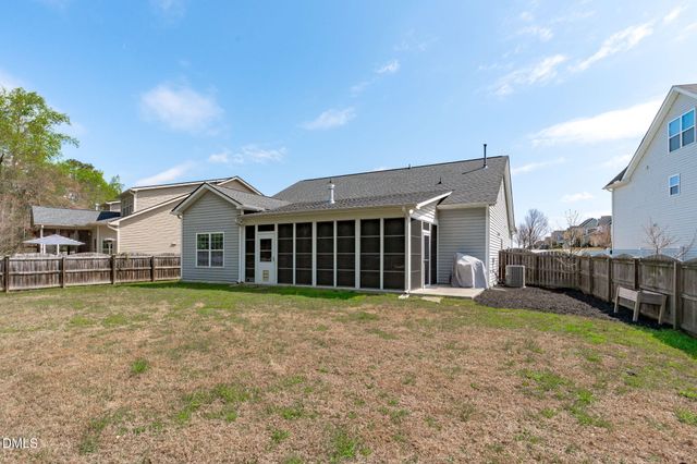 640 Lone Pine Loop, Fuquay Varina, NC 27526