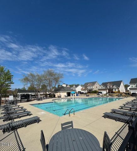 640 Lone Pine Loop, Fuquay Varina, NC 27526