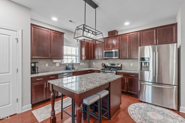 640 Lone Pine Loop, Fuquay Varina, NC 27526