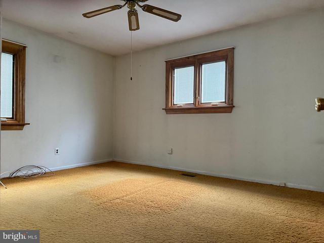 608 BETTY ROSE AVE, Gibbstown, NJ 08027