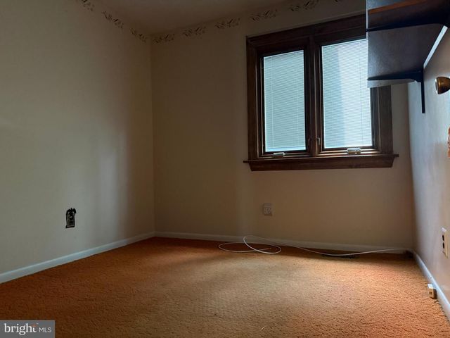 608 BETTY ROSE AVE, Gibbstown, NJ 08027