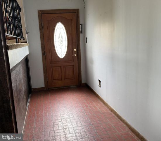 608 BETTY ROSE AVE, Gibbstown, NJ 08027