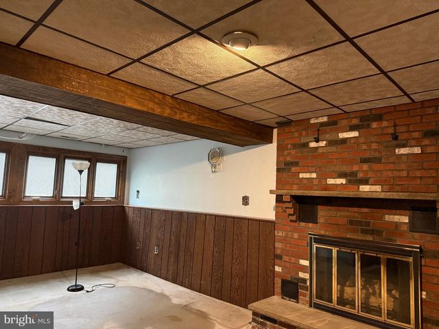608 BETTY ROSE AVE, Gibbstown, NJ 08027