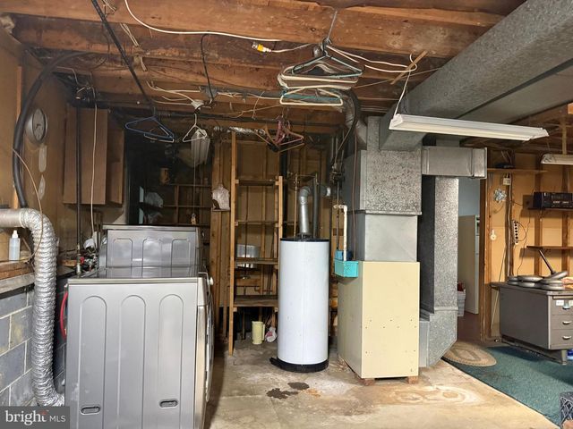 608 BETTY ROSE AVE, Gibbstown, NJ 08027