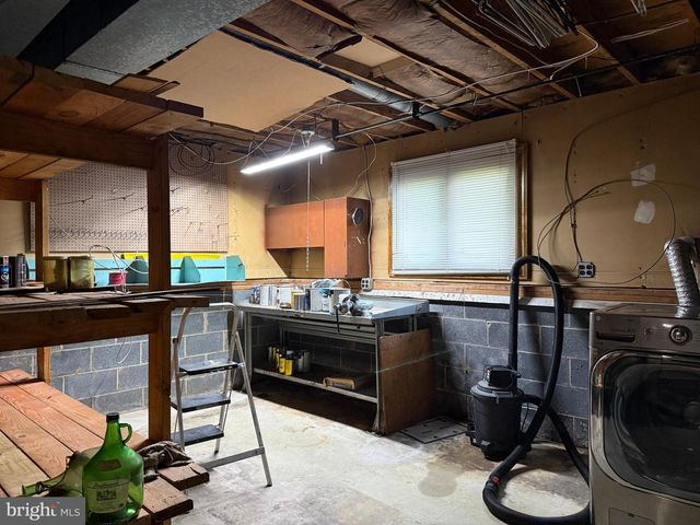 608 BETTY ROSE AVE, Gibbstown, NJ 08027