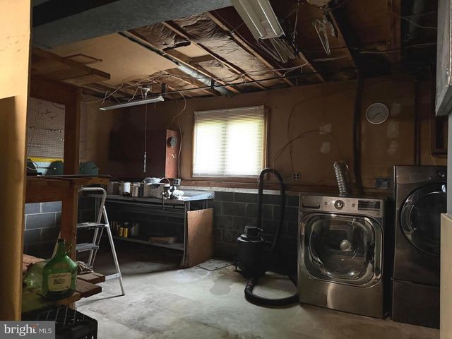 608 BETTY ROSE AVE, Gibbstown, NJ 08027