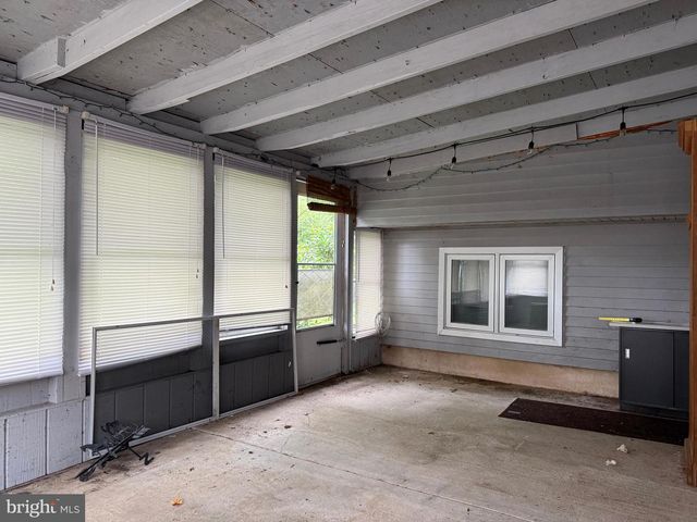 608 BETTY ROSE AVE, Gibbstown, NJ 08027