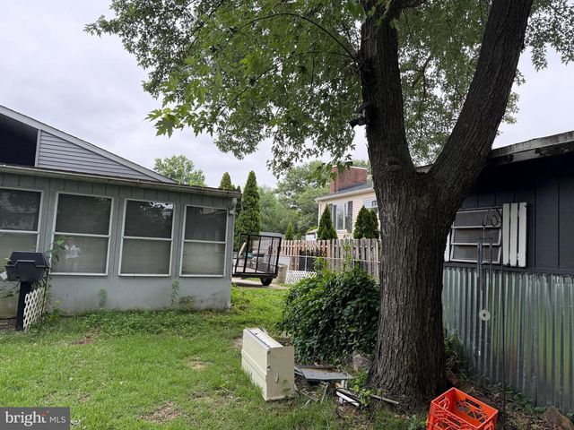 608 BETTY ROSE AVE, Gibbstown, NJ 08027
