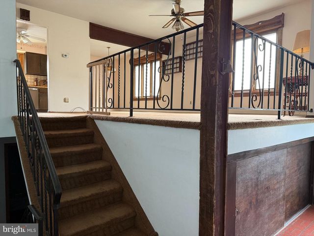 608 BETTY ROSE AVE, Gibbstown, NJ 08027
