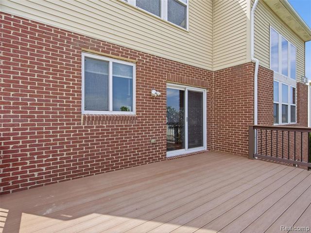 4853 Catalina Drive, Lake Orion, MI 48359